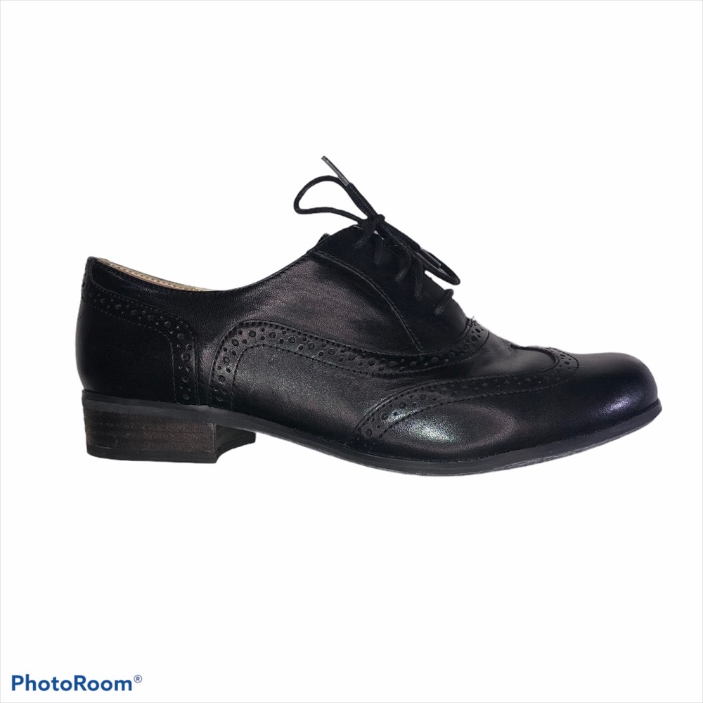 CLARKS Hamble Oak Leather Brogues Oxfords EUC 8